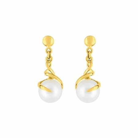 Boucles d'oreilles pendantes en or jaune et perles