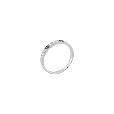 Alliance contemporaine en or blanc et diamants blancs et noirs