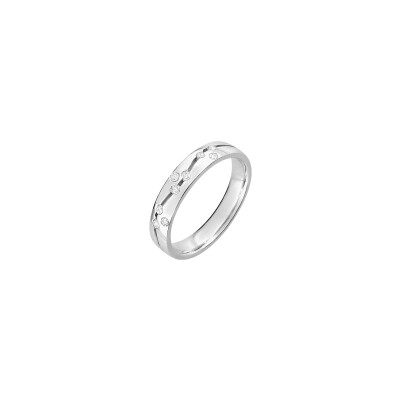 Alliance en or blanc et diamants