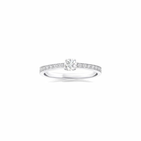 Solitaire en or blanc et diamants, taille 54