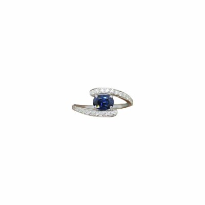 Bague Toi et Moi en or blanc, saphir ovale et diamants