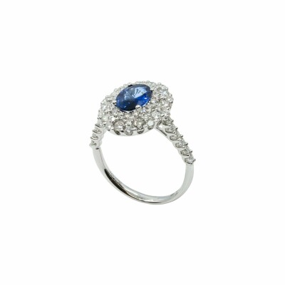 Bague en or blanc, saphir bleu et diamant