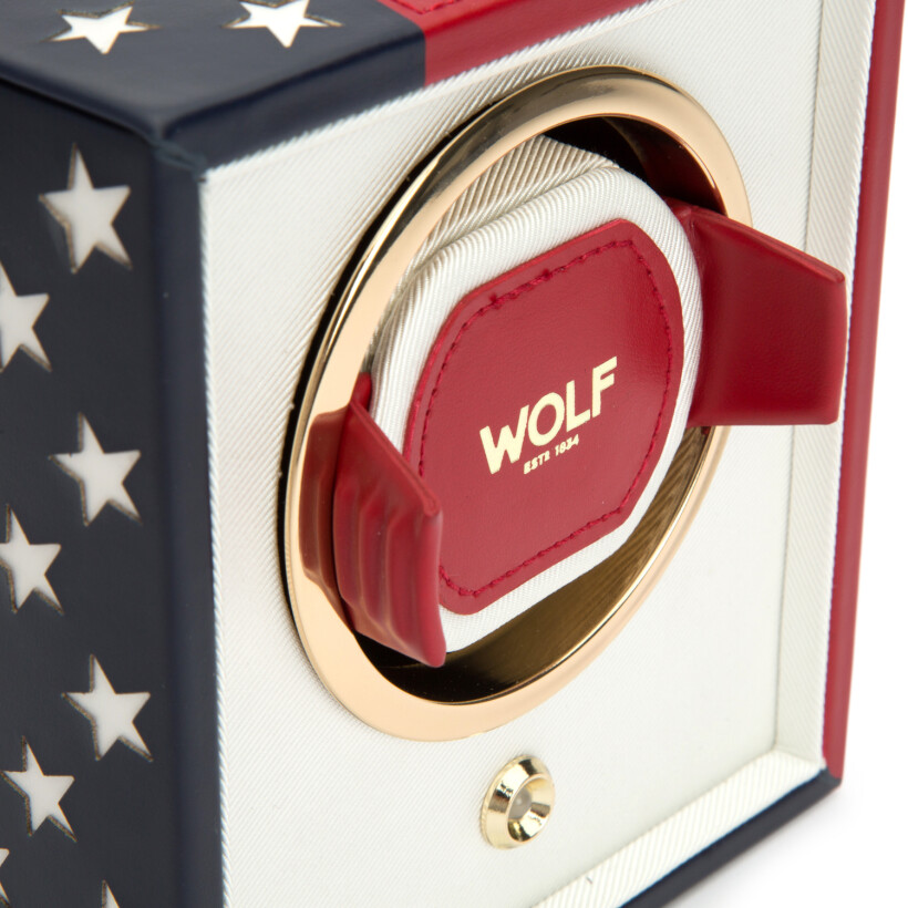 Remontoir pour montre automatique Wolf 1834 Navigator en cuir vegan couleur drapeau USA
