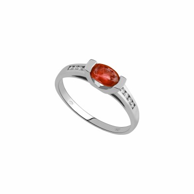 Bague U & Rails en or blanc, rubis et diamants de 0.08ct