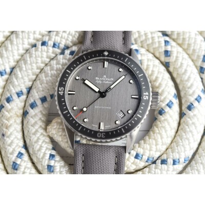 Montre Blancpain Fifty Fathoms Bathyscaphe