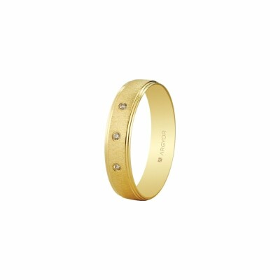 Alliance en or jaune 4.5mm avec diamant 