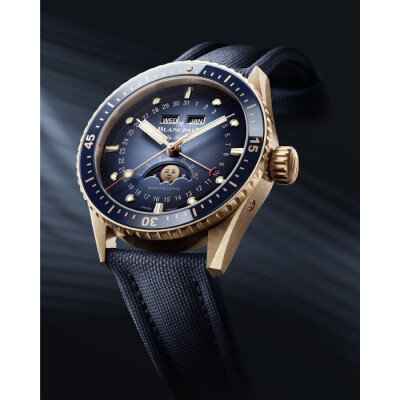 Montre Blancpain Fifty Fathoms Bathyscaphe Quantième Complet Phases de Lune