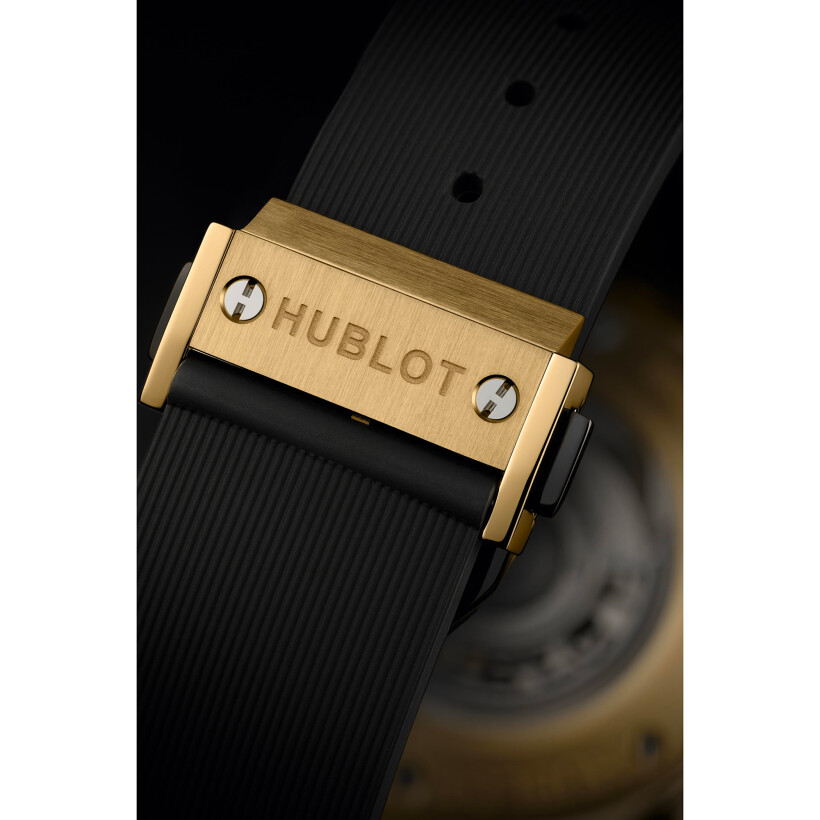 Montre Hublot Classic Fusion Chronograph Yellow Gold