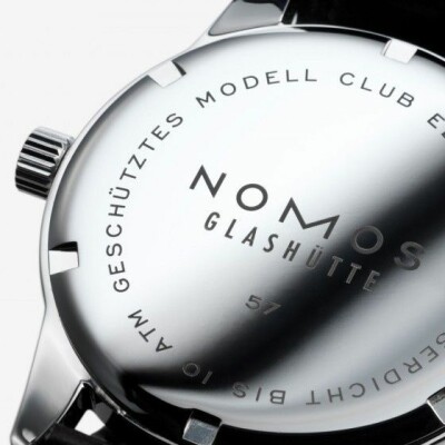 Montre Nomos Club 36 mm