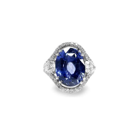 Bague Isabelle Barrier en or blanc, diamants de 0.80ct et saphir bleu de 4.06cts, taille 52