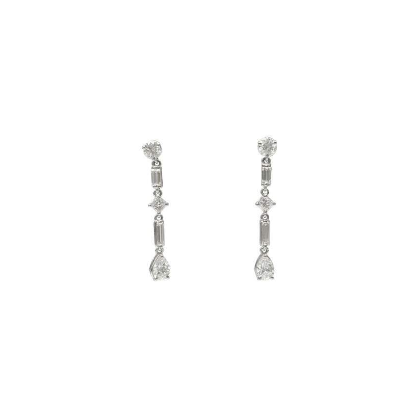 Boucles d’oreilles Isabelle Barrier en or blanc et diamants de 1.6ct