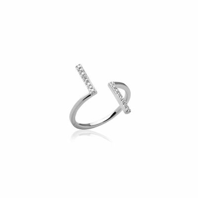 Bague en argent et oxydes de zirconium
