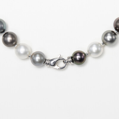 Collier or blanc & perles 