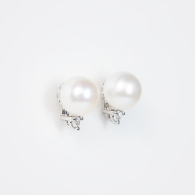 Puces or blanc, diamants & perles Akoya 