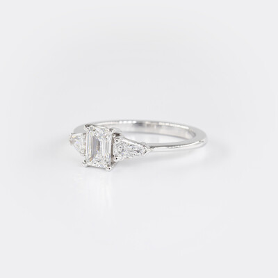 Bague or blanc & diamants 