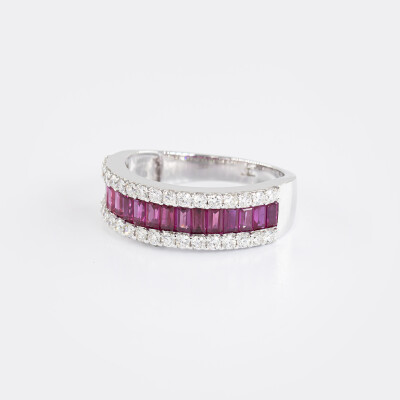 Bague New Crown or blanc, rubis & diamants
