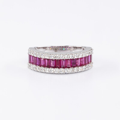 Bague New Crown or blanc, rubis & diamants