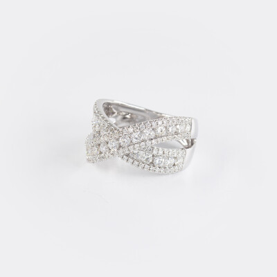 Bague Chantilly liens croisés or blanc & diamants