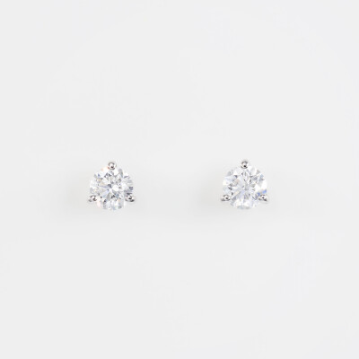 Puces d'oreilles Halo or blanc & diamants 