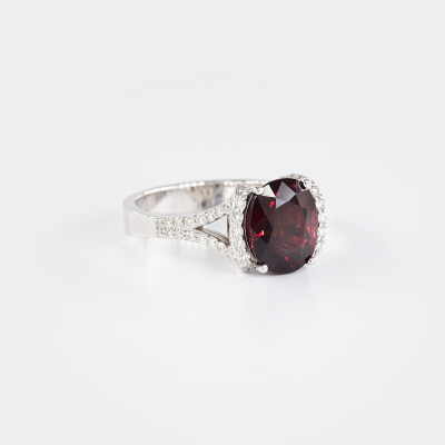 Bague Divine or blanc, rhodolite & diamants