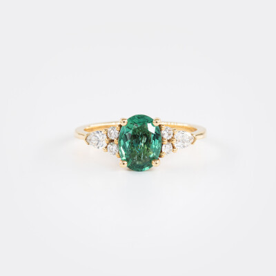 Bague Olympe or jaune, émeraude & diamants 
