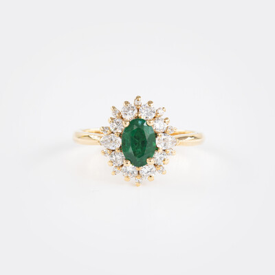 Bague Pompadour or jaune, émeraude & diamants