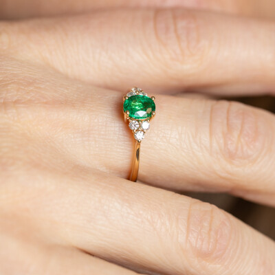Bague Olympe or jaune, émeraude & diamants 