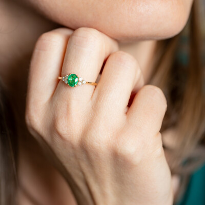 Bague Olympe or jaune, émeraude & diamants 