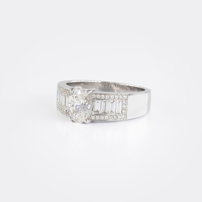 Bague 1930 or blanc & diamants