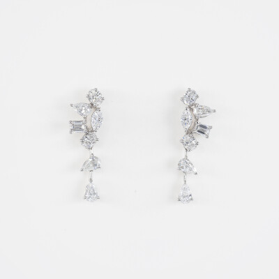 Boucles d'oreilles Versailles or blanc & diamants