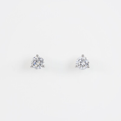 Puces d'oreilles Halo or blanc & diamants 