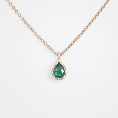Collier Louis XV or rose, émeraude & diamants 