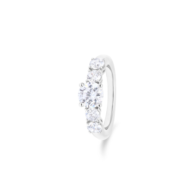 Solitaire en or blanc et diamants