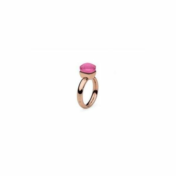 Bague QUDO Firenze en métal doré rose et pierre de couleur light fuchsia, taille 54