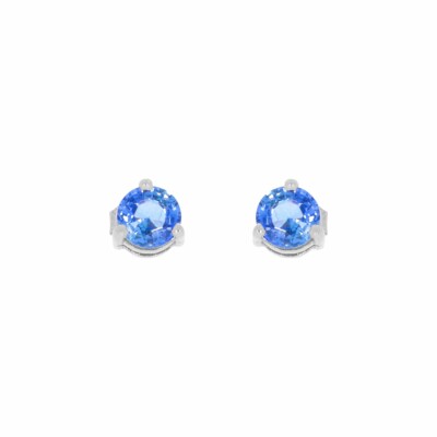 Boucles d'oreilles puces 3 griffes en or blanc et saphirs
