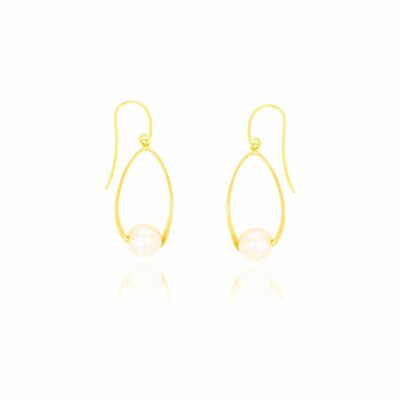 Boucles d'oreilles en or jaune et perle de 7.5mm