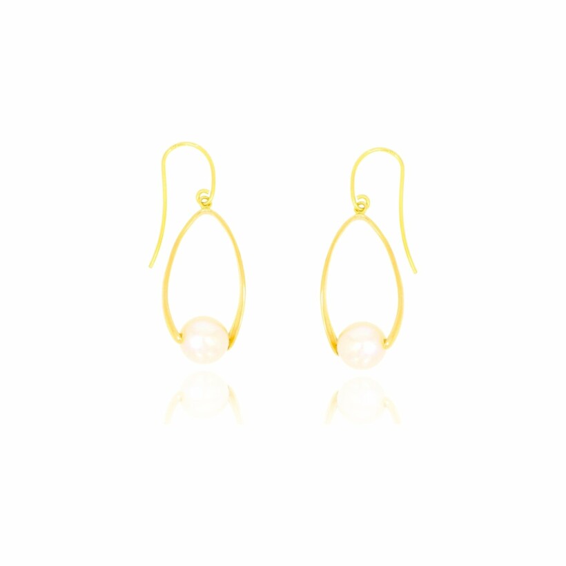 Boucles d'oreilles en or jaune et perle de 7.5mm