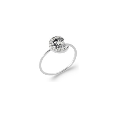 Bague en argent et oxydes de zirconium