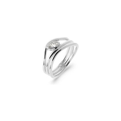 Bague en argent et oxydes de zirconium