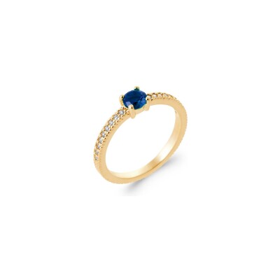 Bague en plaqué or et oxydes de zirconium