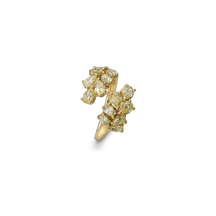 Doux ring yellow gold and yellow diamonds