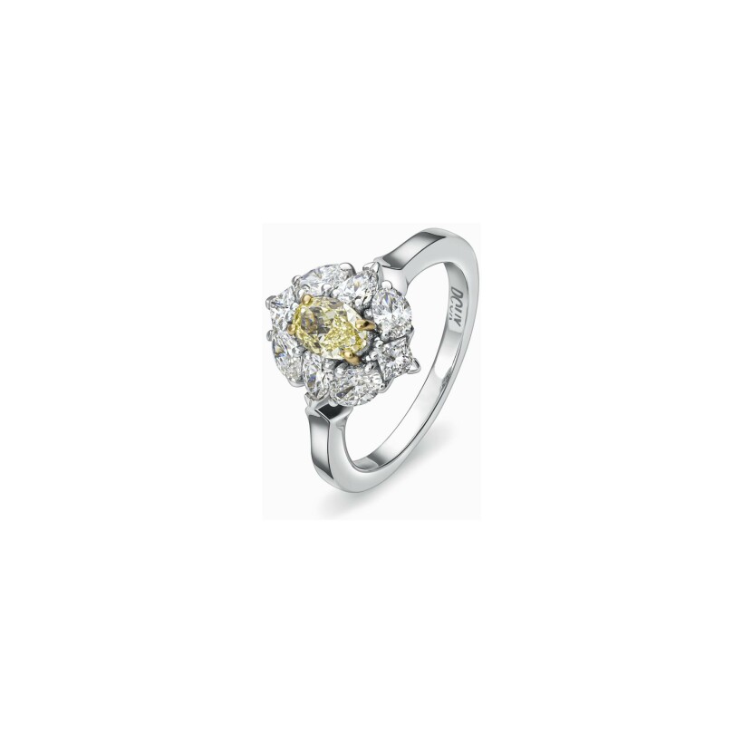 Doux ring, white gold, diamonds and yellow diamond