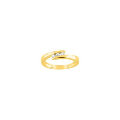 Bague en or jaune et oxyde de zirconium
