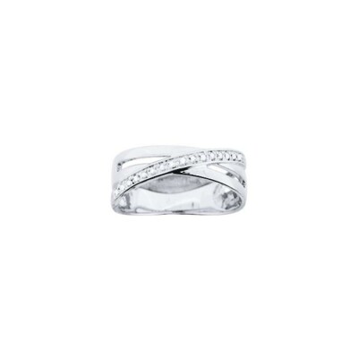 Bague en or blanc et oxyde de zirconium