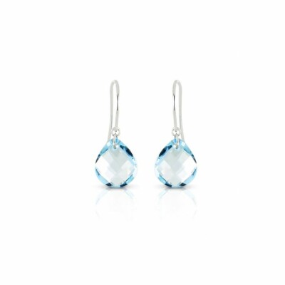 Boucles d'oreilles en or blanc et topazes bleues