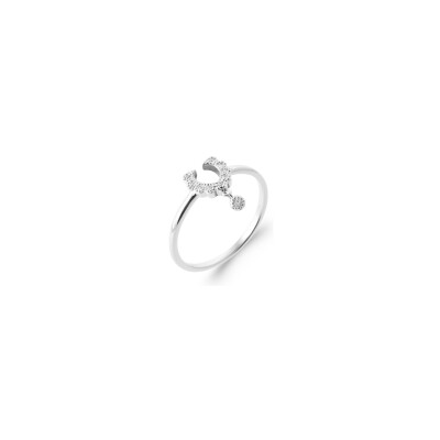 Bague en argent et oxyde de zirconium