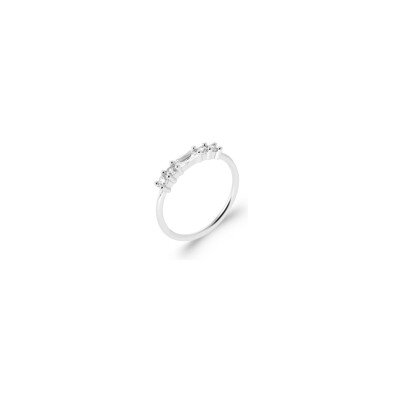 Bague en argent et oxyde de zirconium