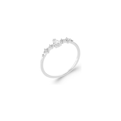 Bague en argent et oxydes de zirconium