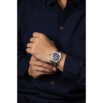 Montre Nivada Grenchen F77 68010A77