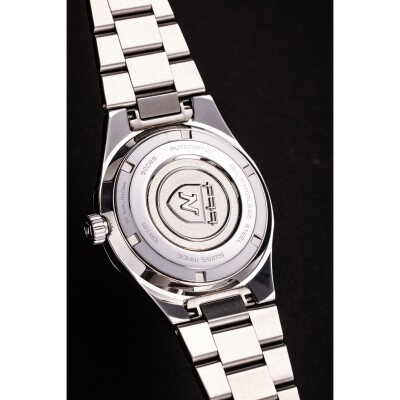 Montre Nivada Grenchen F77 68010A77